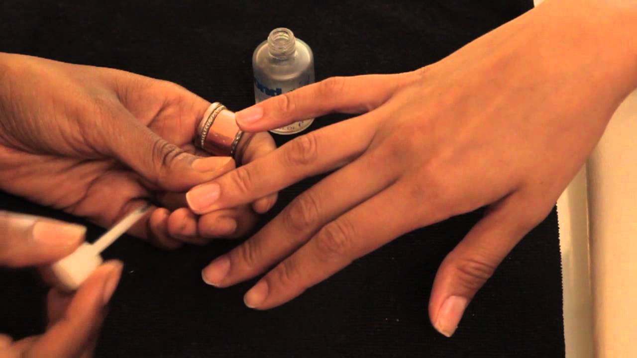 Jak používat primer na nehty?